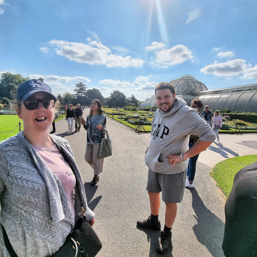 KCIL members and their PAs enjoying Kew Gardens in the sunshine