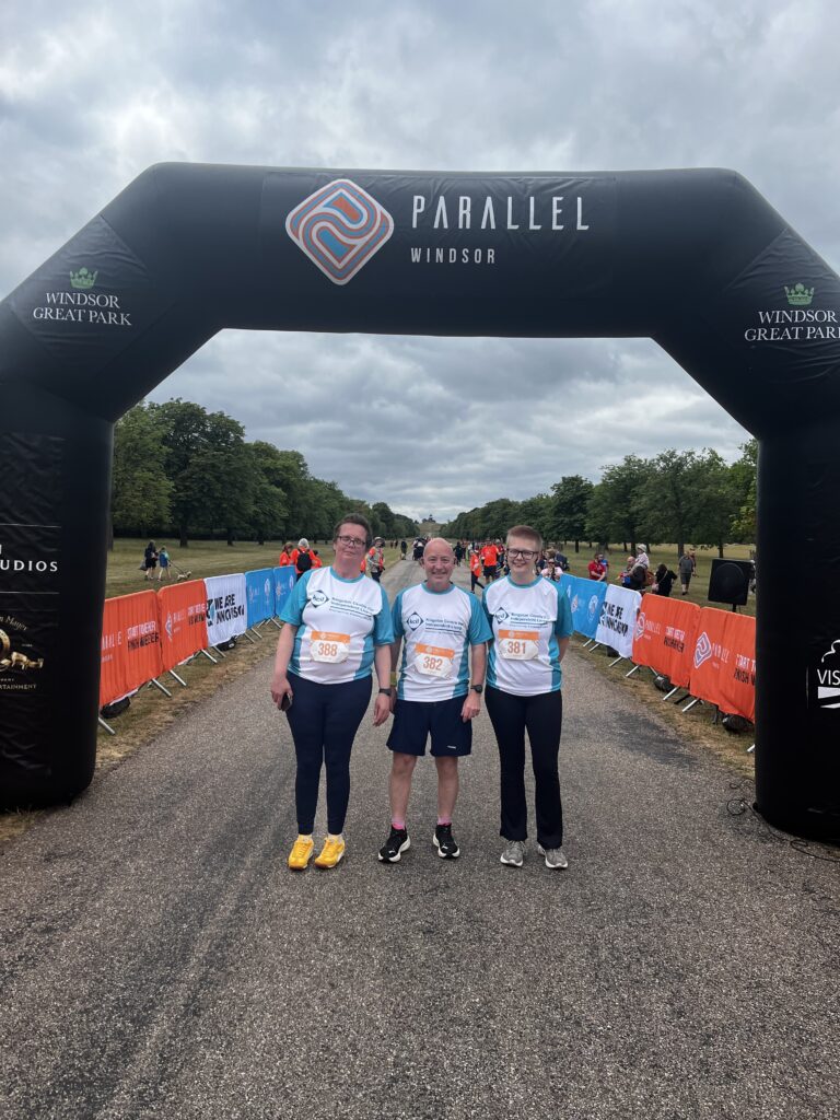 KCIL's Jo, Jason and Syd at the start of Parallel Windsor's 5k